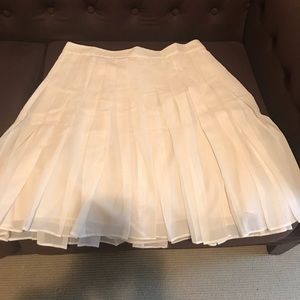 Theory off White pleated skirt
